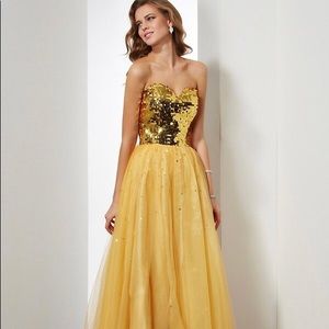 Gold Sequins Strapless Gown